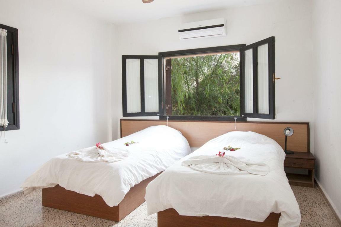 Balci Plaza Hotel And Balci Plaza Guest Bungalows Karpaz Peninsula Selenias Buitenkant foto