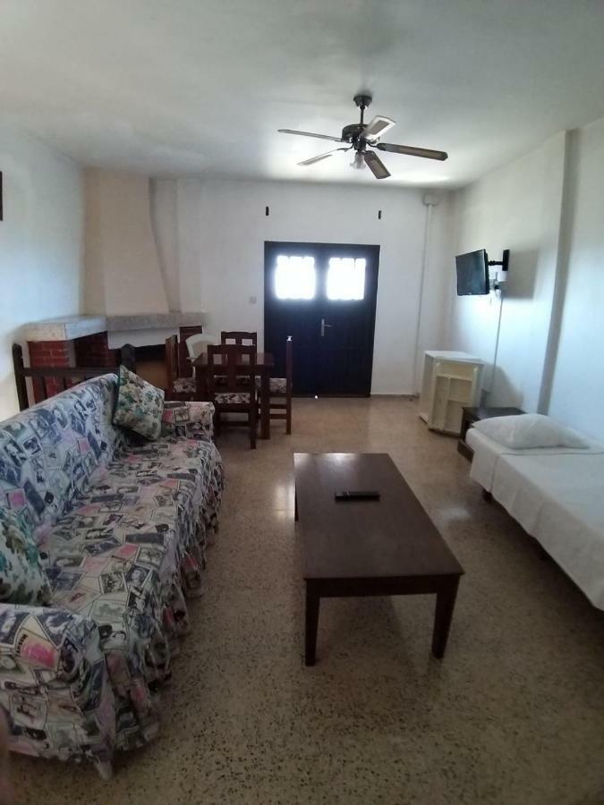Balci Plaza Hotel And Balci Plaza Guest Bungalows Karpaz Peninsula Selenias Buitenkant foto